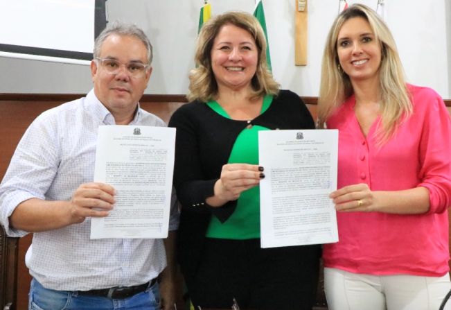 MOCOCA GANHA VAN ADAPTADA E 1KM DE CALÇADA ACESSÍVEL 