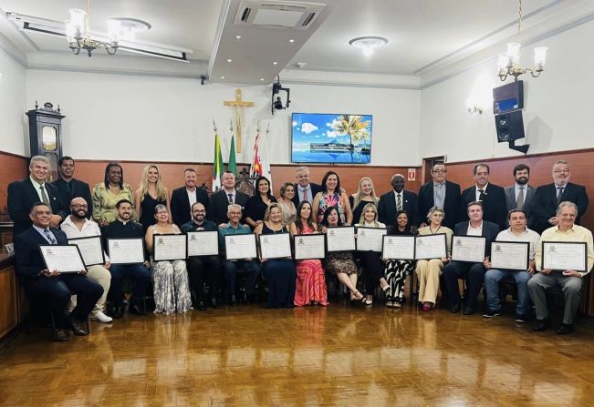 MOMENTO EMOCIONANTE NA CÂMARA MUNICIPAL DE MOCOCA