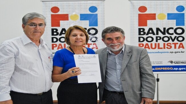 Prefeita assina convênio para beneficiar mutuários da CDHU