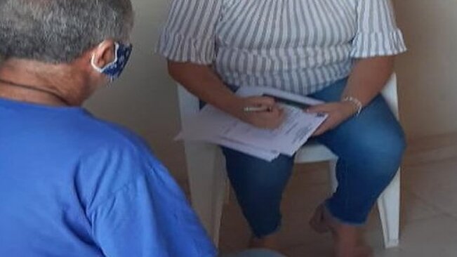 DEPARTAMENTO DE DESENVOLVIMENTO SOCIAL ESTÁ RECADASTRANDO OS MORADORES DO BAIRRO POR DO SOL l.