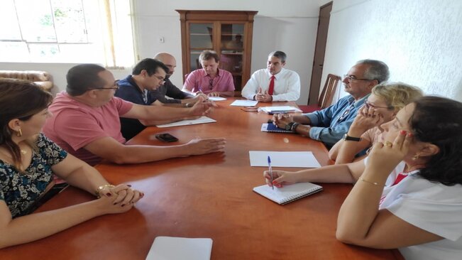 Prefeito se reúne para formalizar a Comissão Provisória do bem estar animal