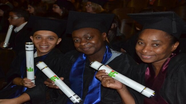 Palestras de Augusto Cury e Padre Haroldo iniciam projeto de prevenção às drogas em Mococa