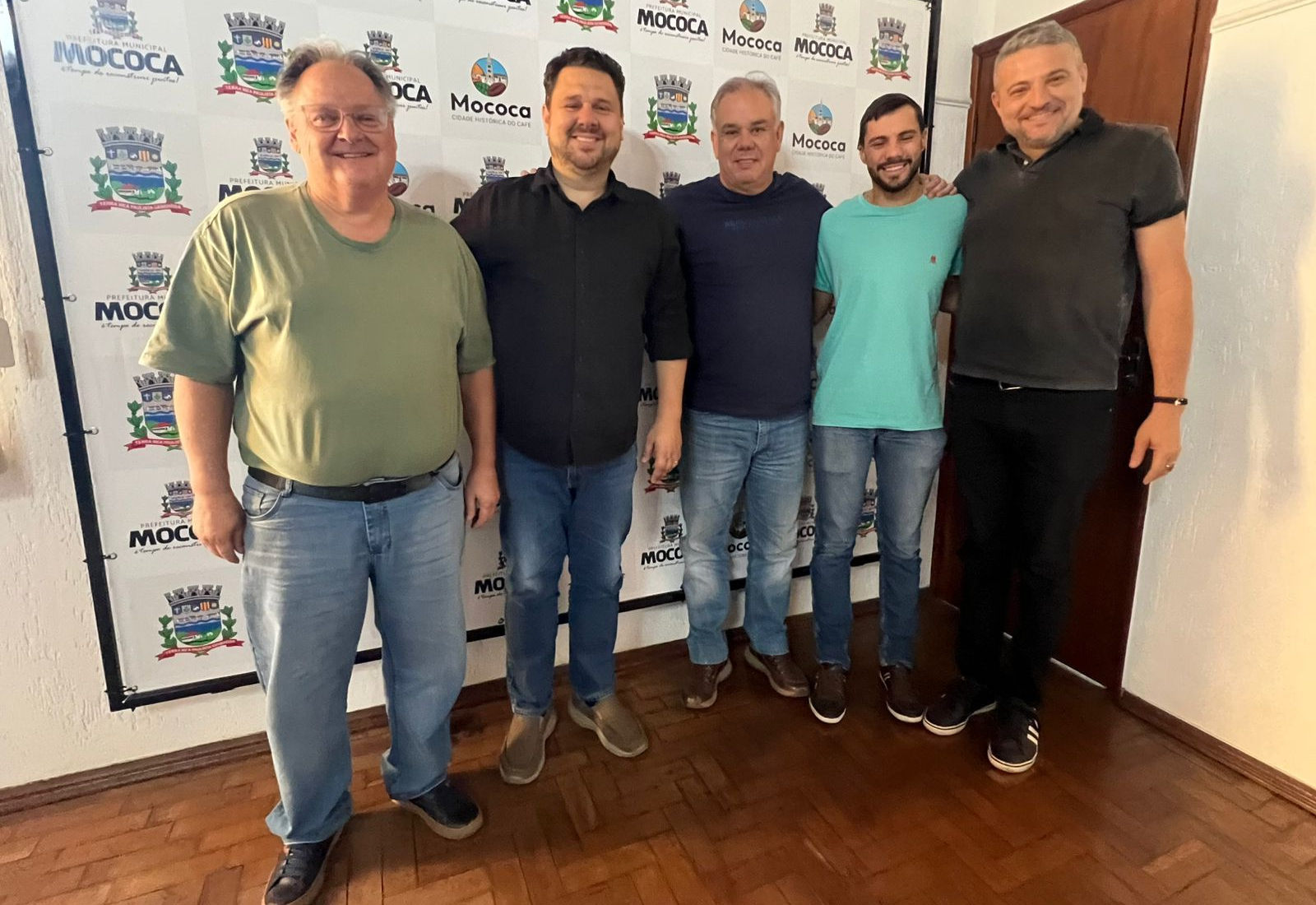 RAUL VICENTINI ASSESSOR DE GILBERTO KASSAB VISITA GABINETE MUNICIPAL!