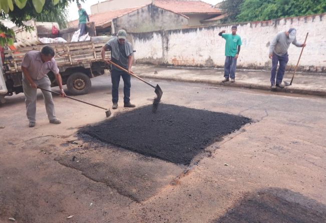 OPERAÇÃO TAPA BURACOS CONTINUA A TODO VAPOR