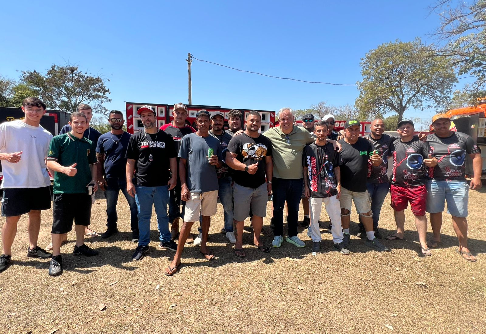 MOCOCA E REGIÃO CURTINDO OS PAREDÕES!