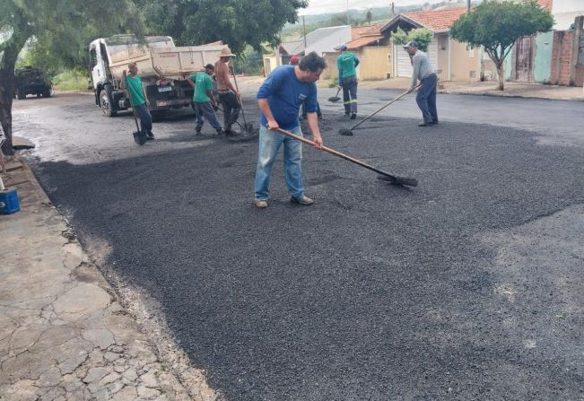 OPERAÇÃO TAPA BURACOS NO PLANALTO VERDE