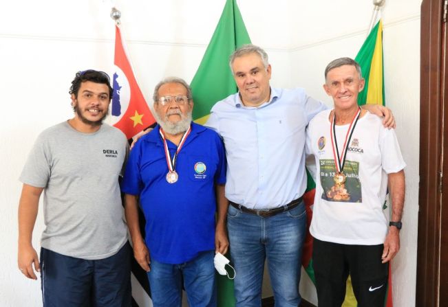 VITÓRIA MOCOQUENSE NO ATLETISMO E NATAÇÃO