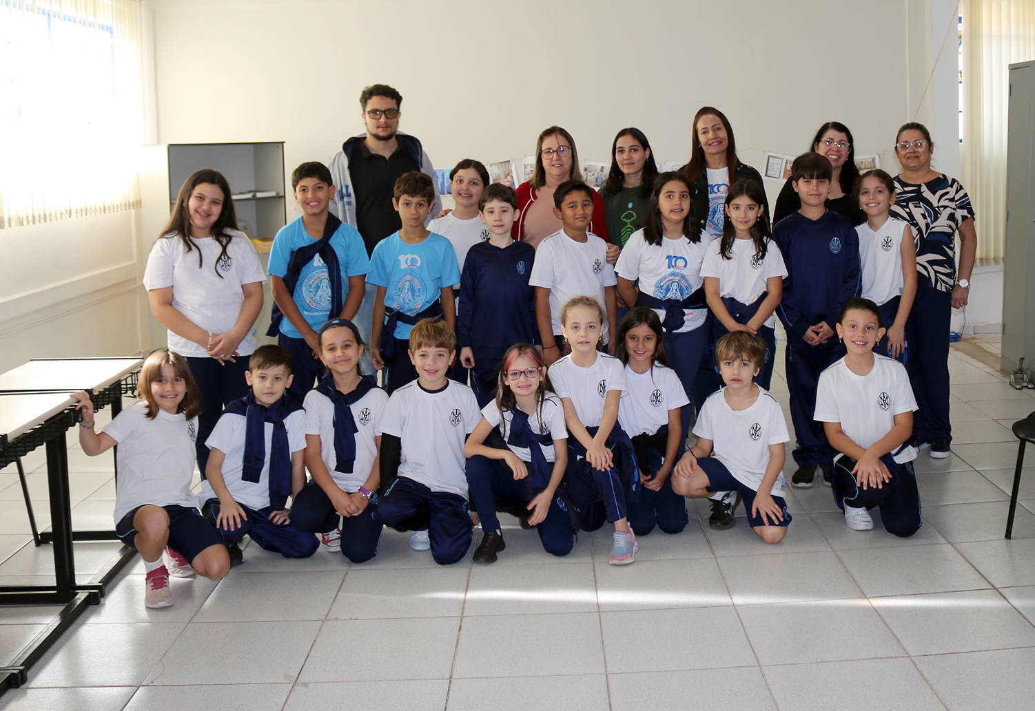  ALUNOS DO COLÉGIO MARIA IMACULADA VISITAM A SECRETARIA MUNICIPAL DE EDUCAÇÃO