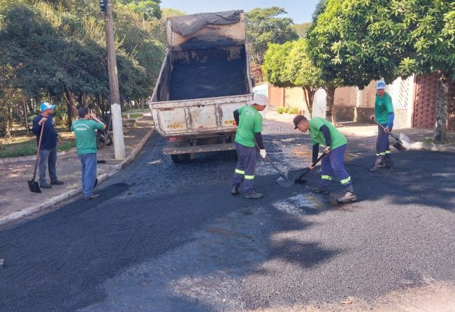 OPERAÇÃO TAPA BURACOS NO BAIRRO SÃO DOMINGOS