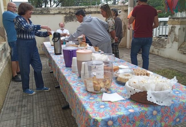 CAFÉ DA MANHÃ JUNINO MARCA ABERTURA DE EXPOSIÇÕES DO DEPARTAMENTO DE CULTURA E TURISMO