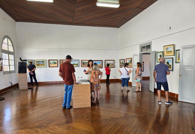 MOCOQUENSES PARTICIPAM DE EXPOSIÇÃO NA CASA DE CULTURA