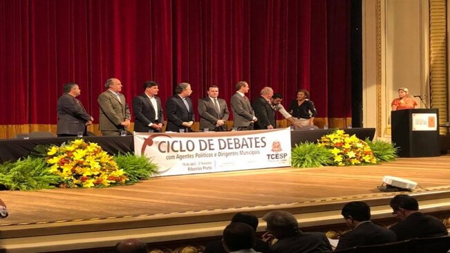 Prefeito de Mococa e servidores municipais participam de Ciclo de Debates promovido pelo Tribunal de Contas do Estado de São Paulo