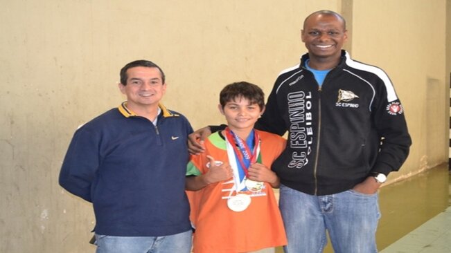 Derla promove 1º Festival de Vôlei no “Russão”