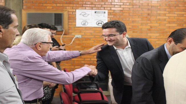Prefeito de Mococa, Dr. Wanderley Martins, participa de homenagem ao Sr. Mário Sylos, patrono da FATEC Mococa