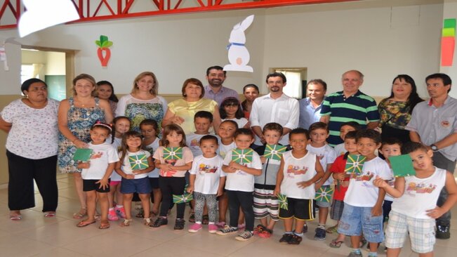 Maria Edna visita as obras de reforma da Escola Municipal “Hermelinda Vieira”, na COHAB II