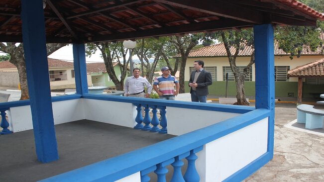 Prefeito de Mococa visita o distrito de Igaraí e acompanha obras e reformas