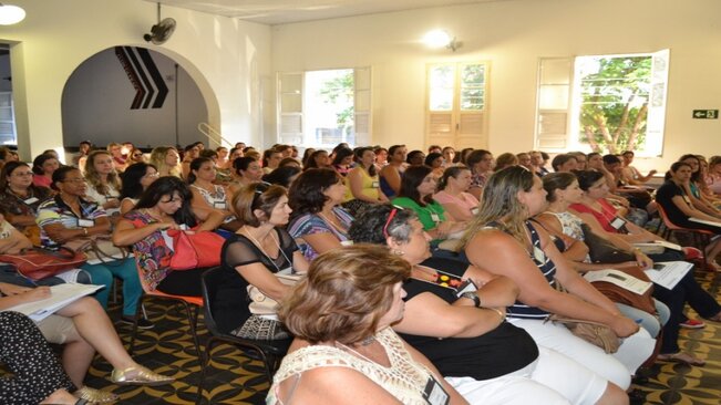 Departamento de Educação realiza treinamento com professores da Educação Infantil