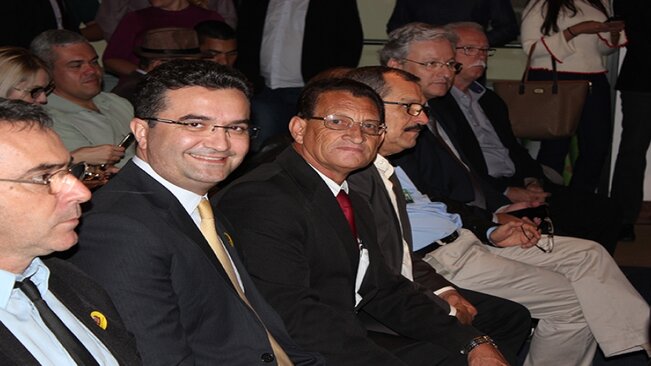 Prefeito Dr. Wanderley Martins assina convênio com o Governo do Estado referente a repasse de R$ 100 mil para Mococa