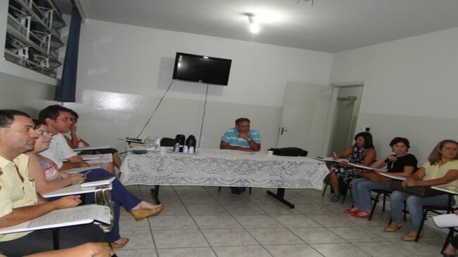 Diretor Municipal de Saúde se reúne com coordenadores